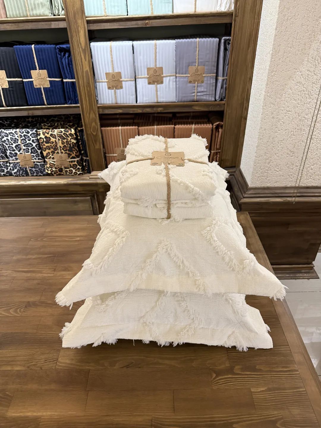 Ikea-Desen-Ekru-Yatak-Ortusu