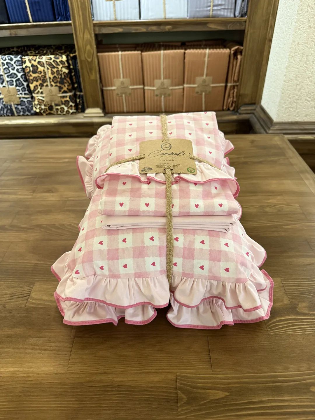 Pembe-Kalpli-Potikare-Bebek-Nevresim-Takimi