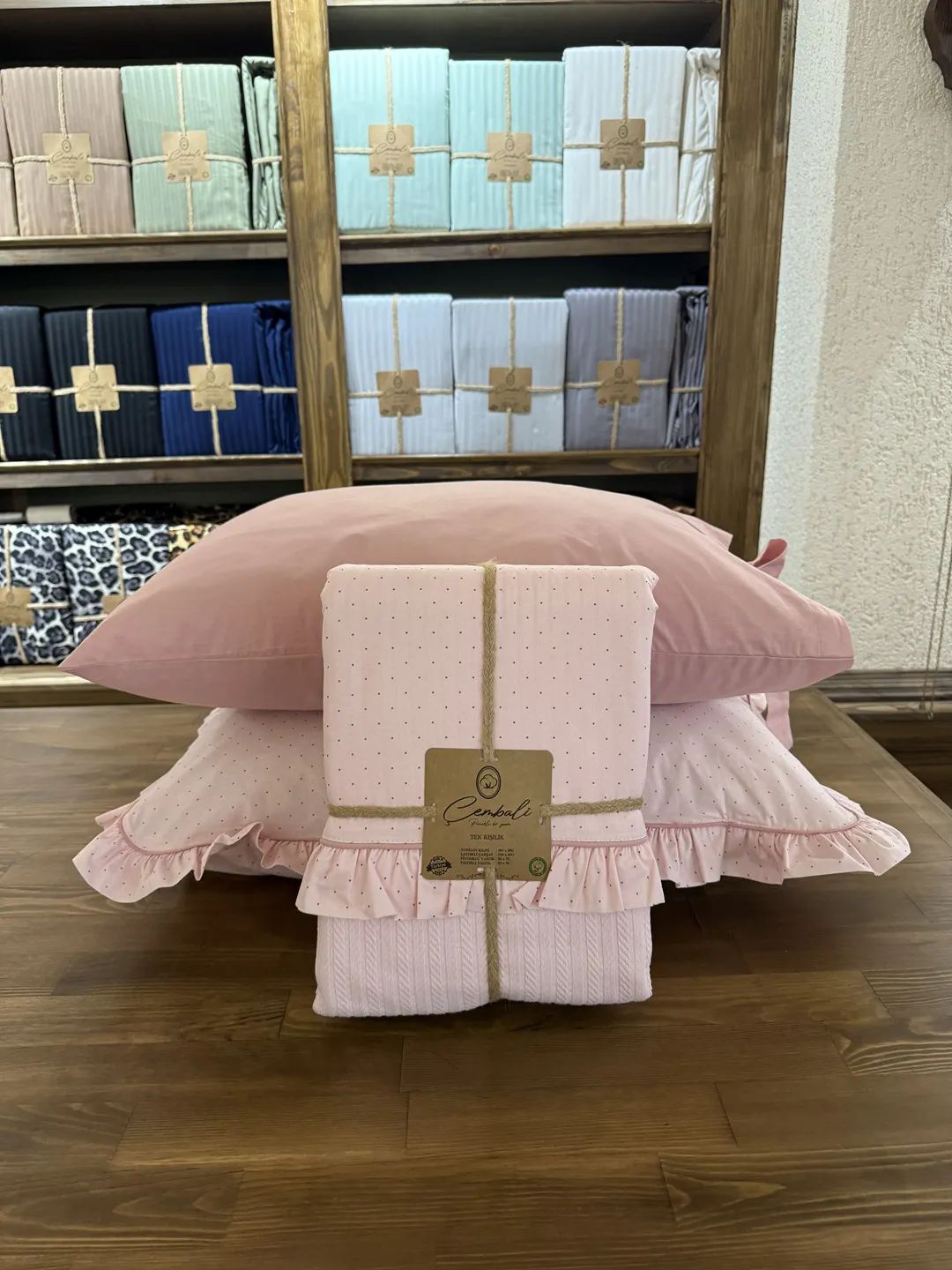 Puantiyeli Pembe  Pike Tak�m�