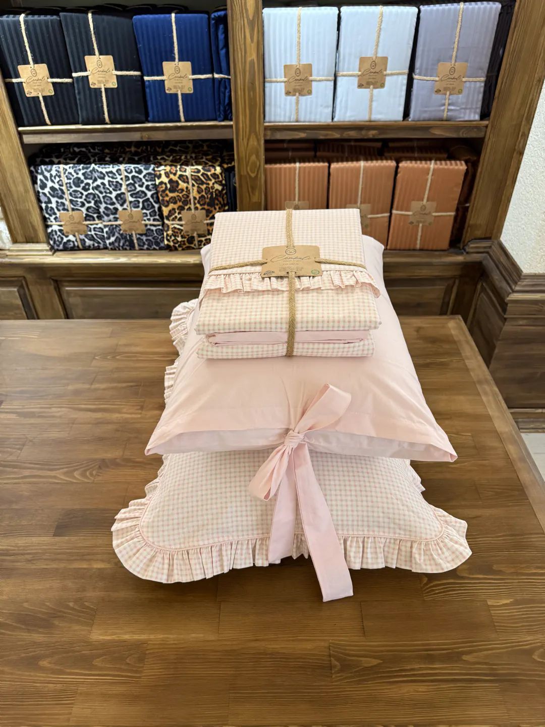 Potikare-Desen-Toz-Pembe-Nevresim-Takimi